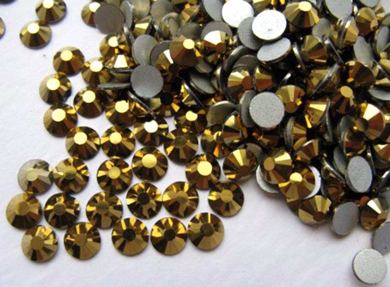 SS8 Стрази для нігтів, Gold, золото, якісний аналог Сваровскі, (2,3-2,5 мм) 100 шт. в упаковці