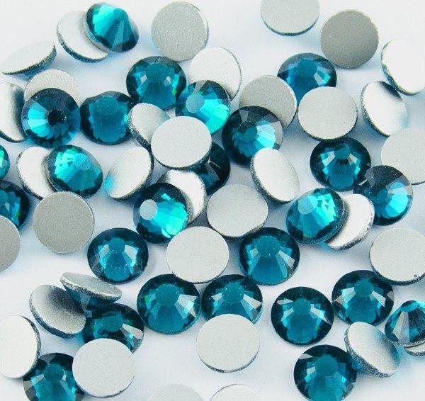 SS3 Стрази для нігтів, Blue Zircon, синій циркон, якісний аналог Сваровскі, (1,3 мм) 100 шт. в упаковці
